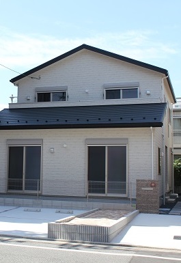 たっぷり収納でスッキリ暮らせる家