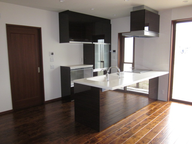 吊り階段のある和モダン住宅