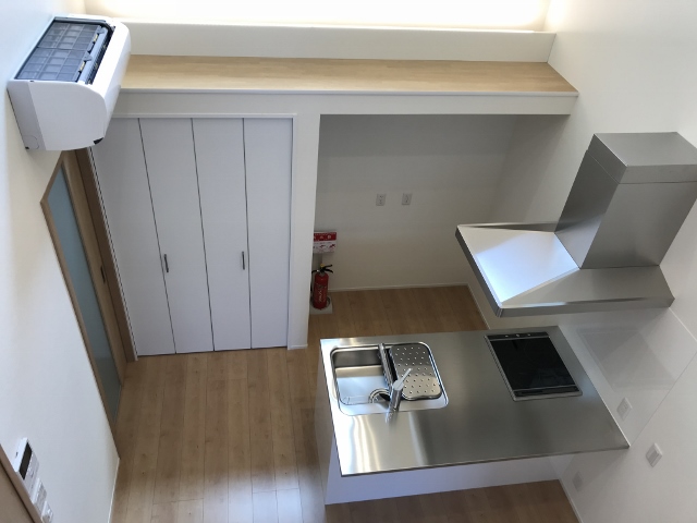 広いロフト付き一人用住宅