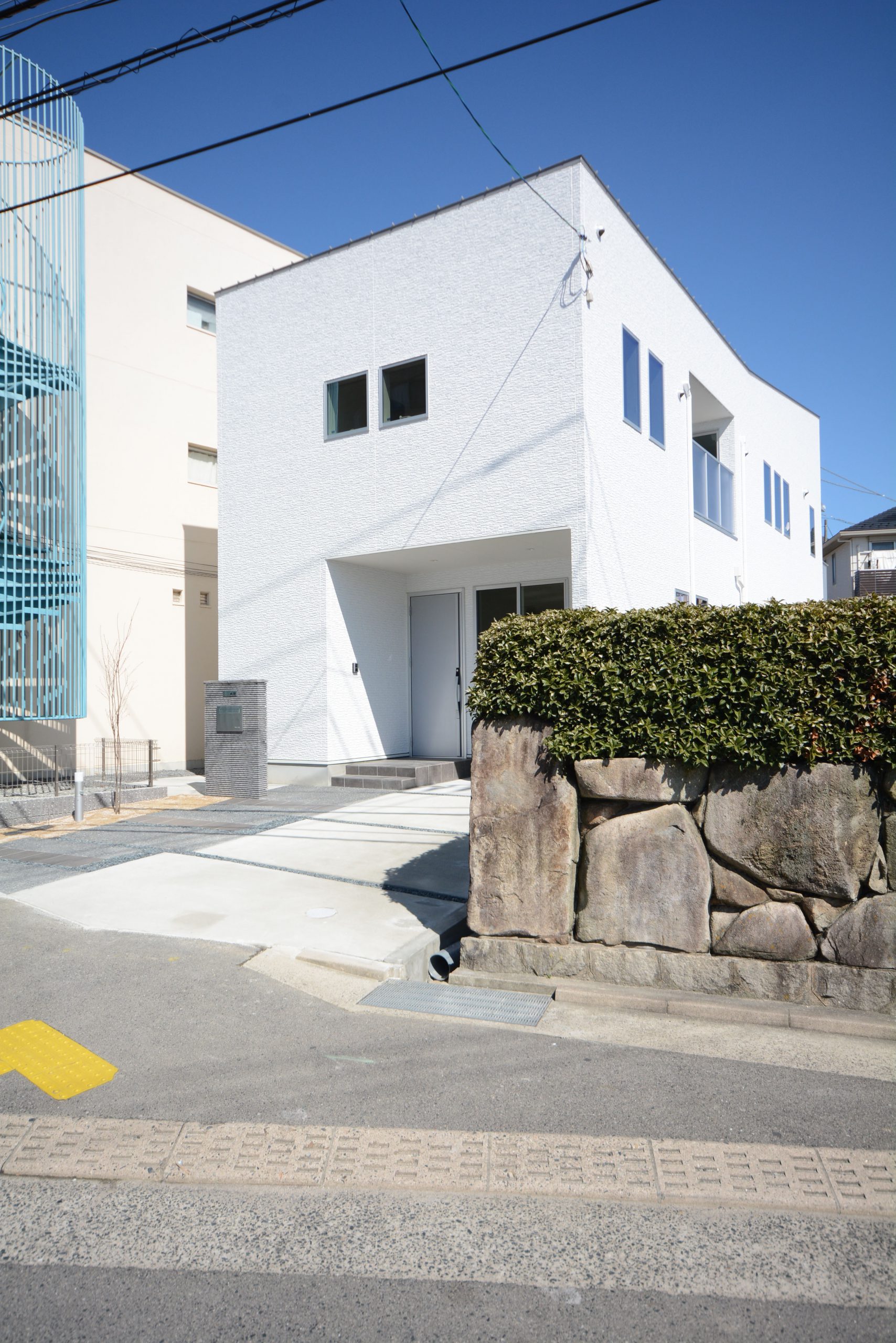 クリアなモダン住宅