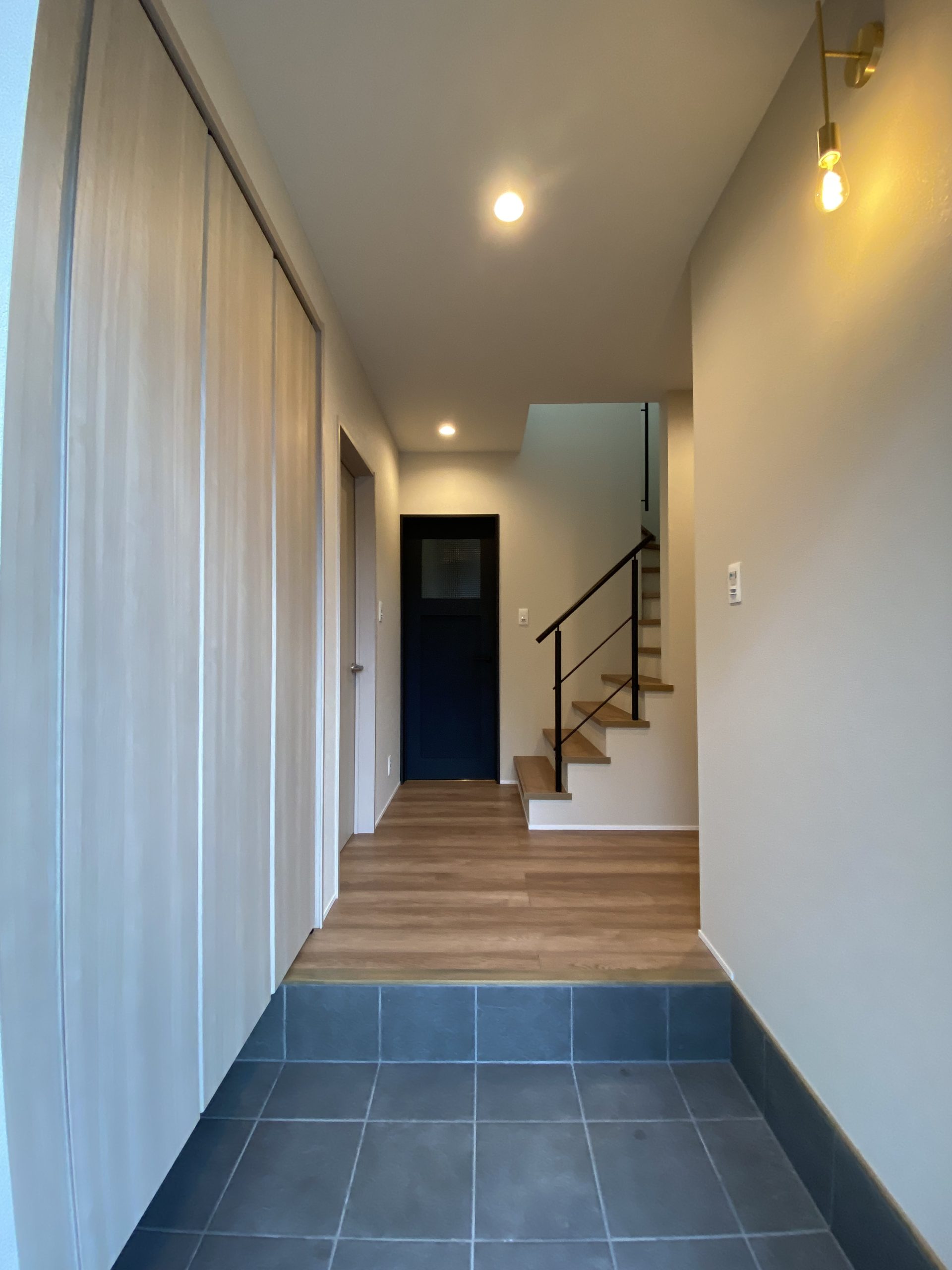 表情豊かな部屋の家