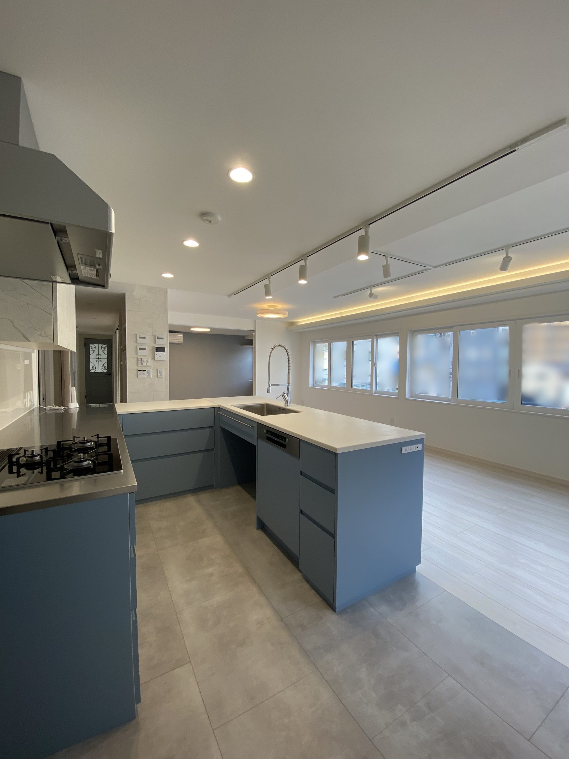 オーダーキッチンのあるリノベーション